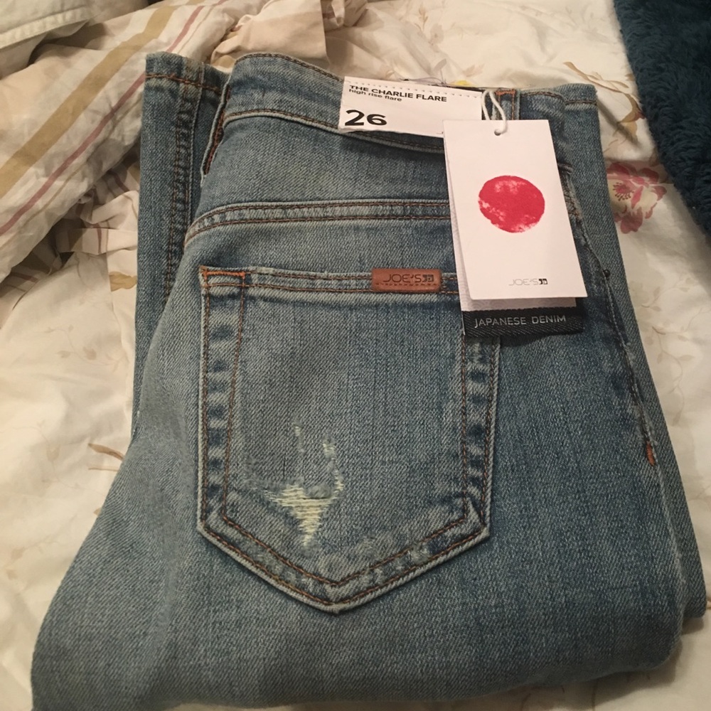 NWT Charlie Flare Joes Jeans