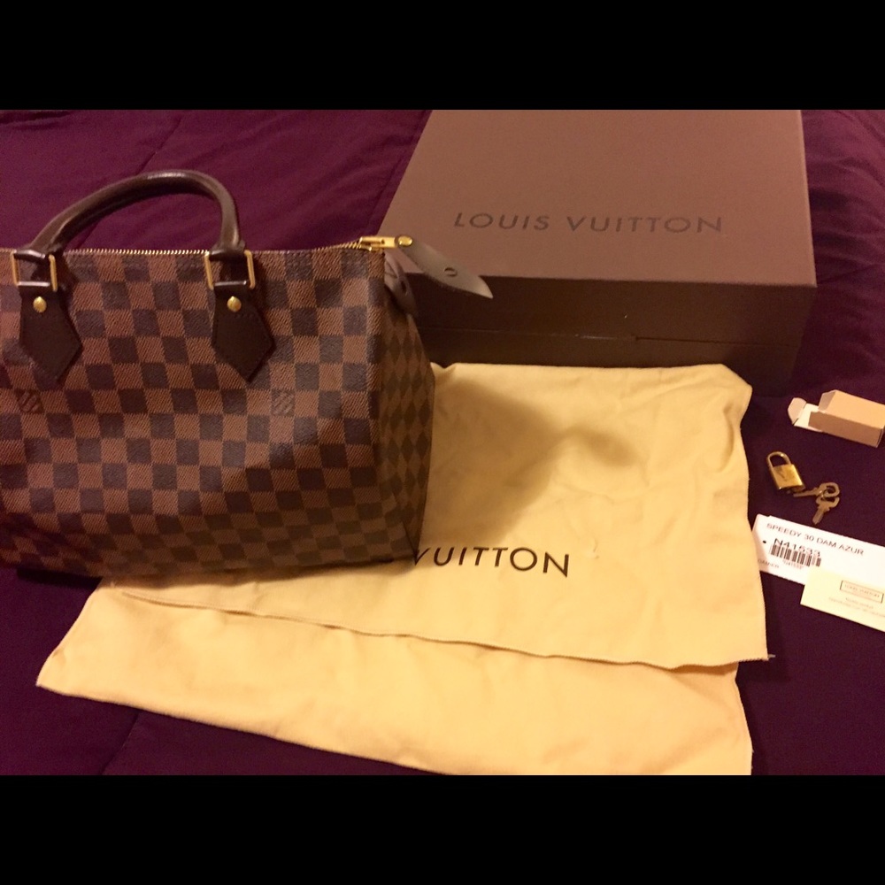 SOLD Louis Vuitton Speedy 30
