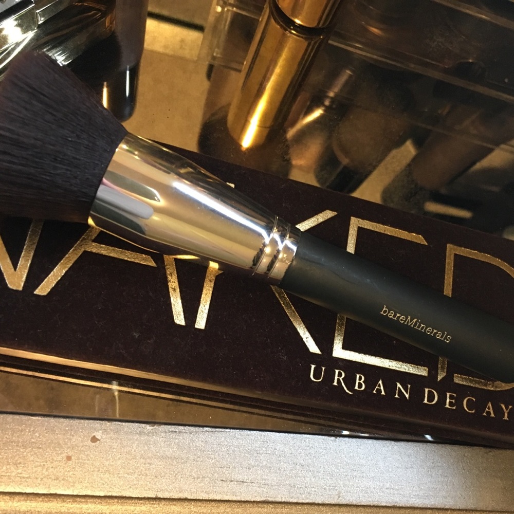 Bare minerals precision face brush