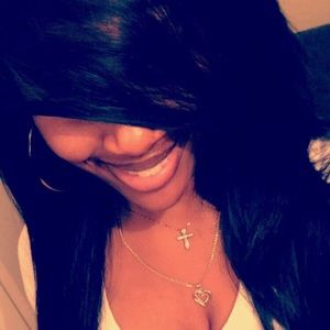 Meet your Posher, Danielle