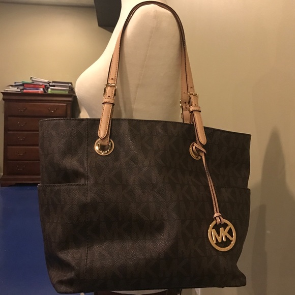 Michael Kors Handbags - Michael Kors Tote Bag