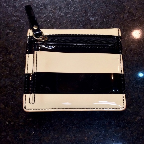 ♠️Kate Spade Striped Wallet - Picture 2 of 4