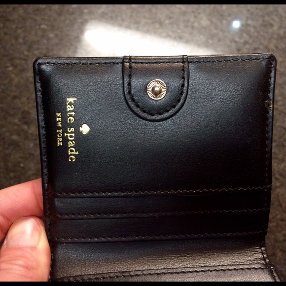 ♠️Kate Spade Striped Wallet - Picture 4 of 4