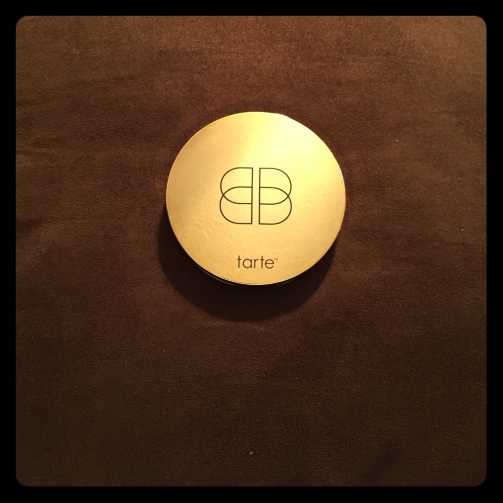 Tarte Confidence Creamy Powder Foundation