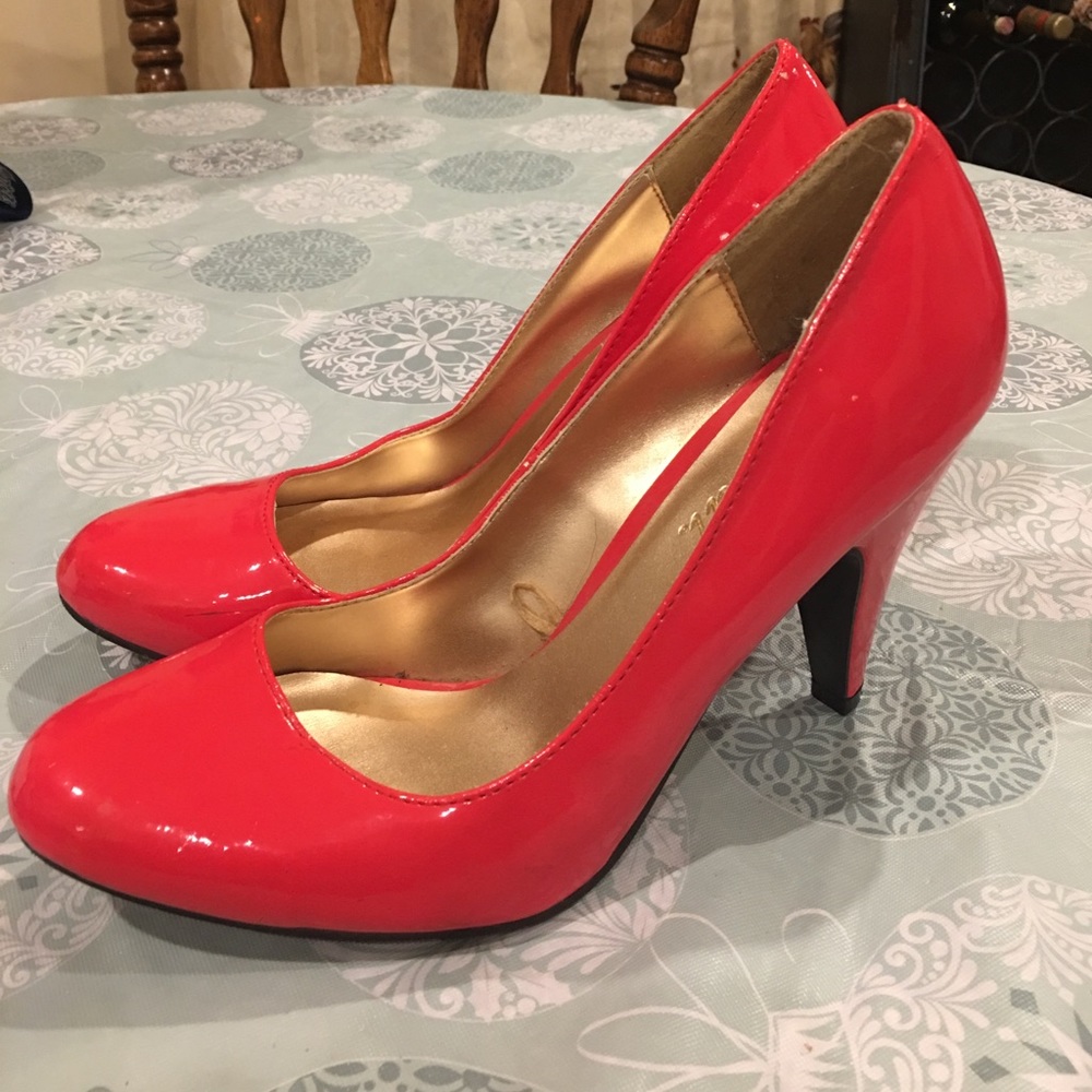 Sassy red heels!