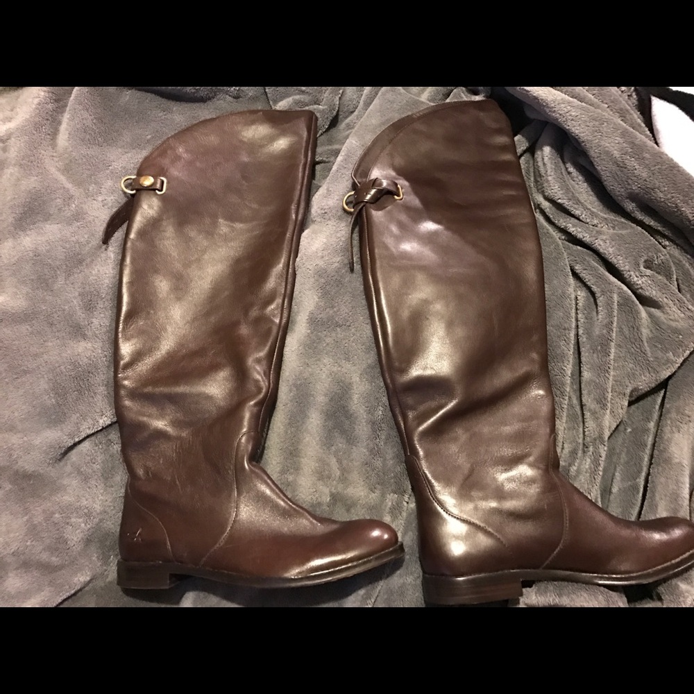 Women's authentic Coach boots