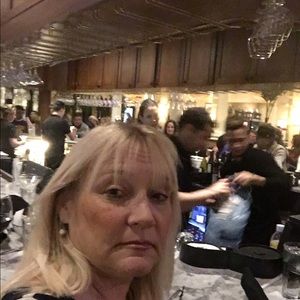 Meet your Posher, Pam