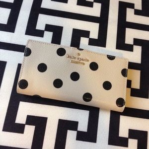 Kate Spade Cedar Street Dot Stacy Wallet