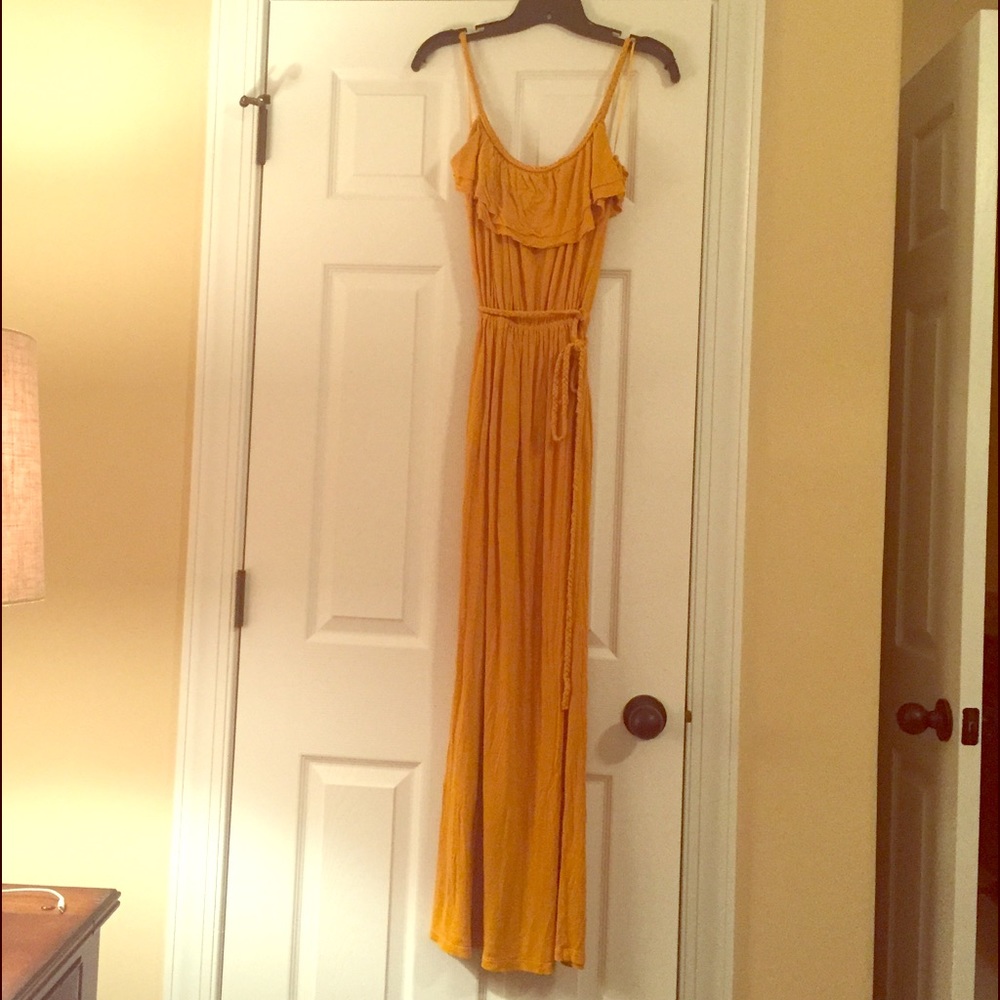 Charming Charlie yellow maxi dress!