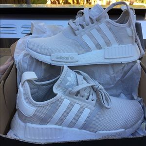 Women Adidas NMD_R1