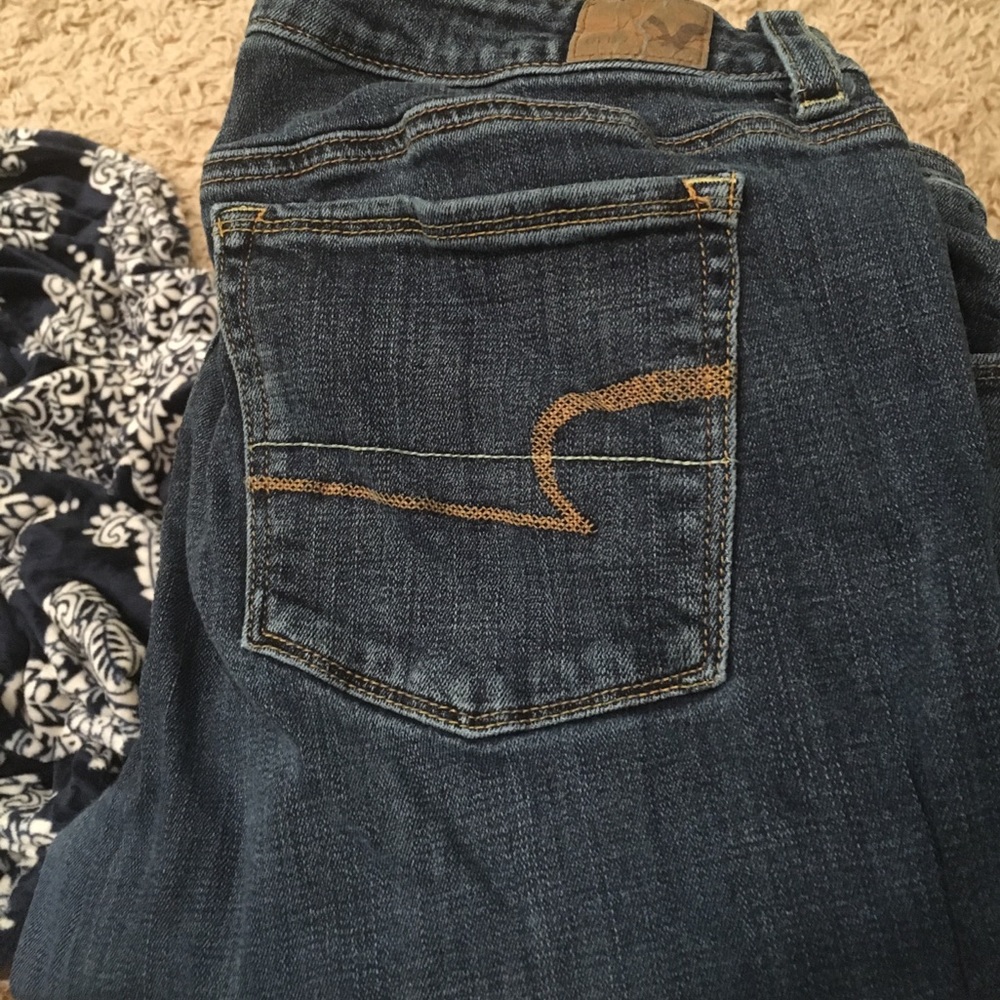 American eagle size 16 jeans barely worn.