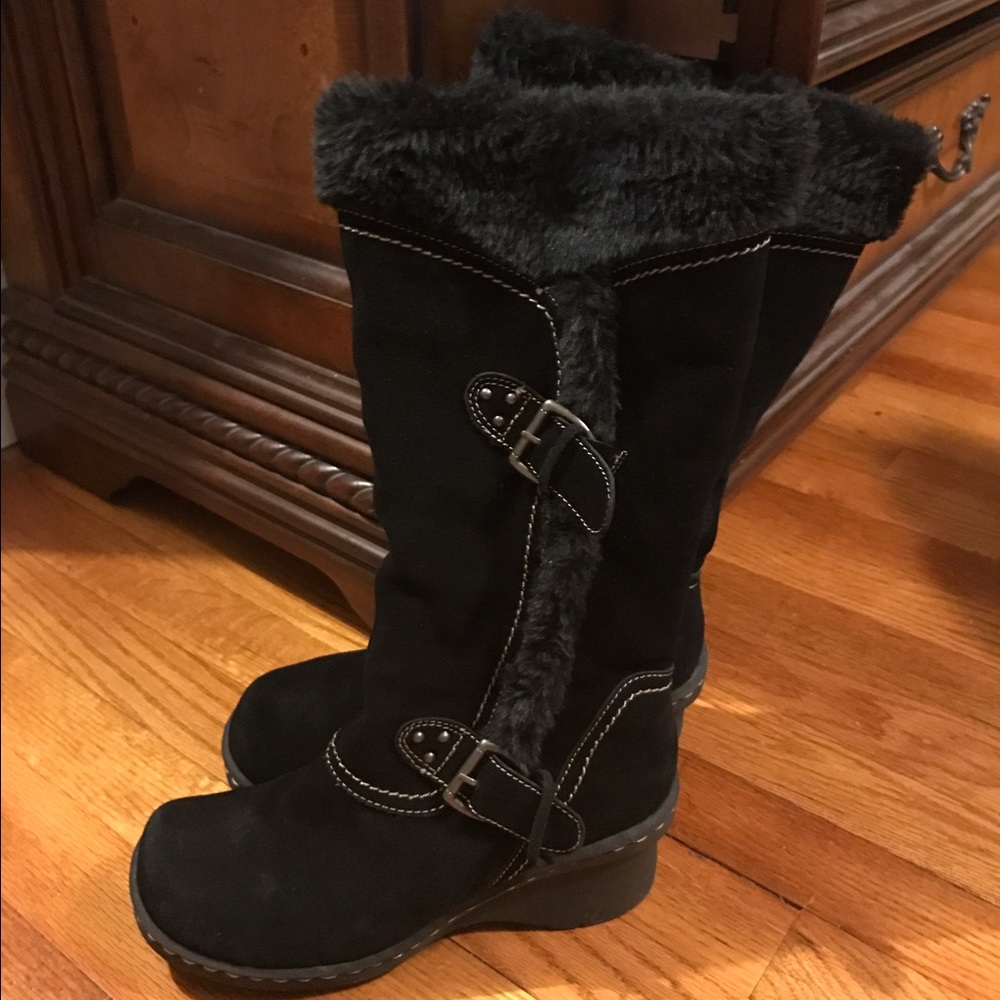 Black furry top suede boots