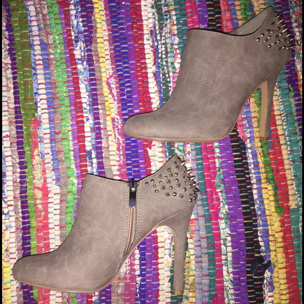 Jessica Simpson spiked heel booties