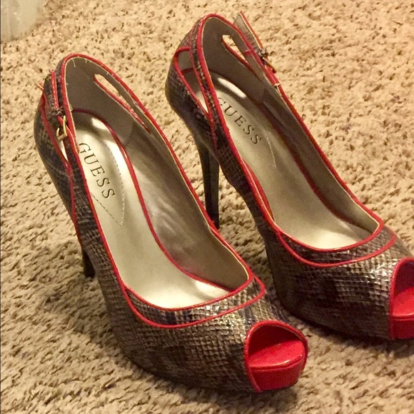 Heels 👠 - Picture 2 of 3