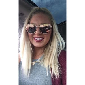 Meet your Posher, Taylor