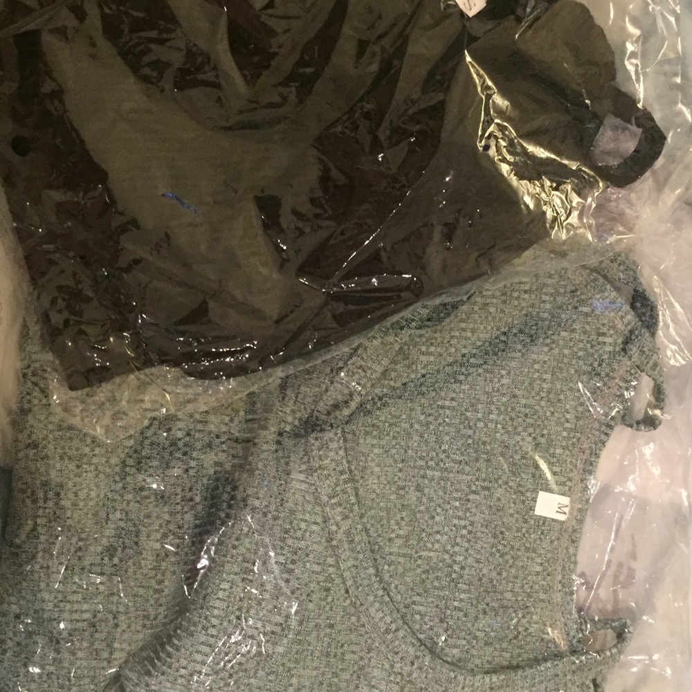 Custom XS Cold Shoulder V-Neck, Black & Dark Gray - Picture 7 of 7