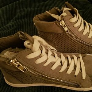 Steve Madden high tops