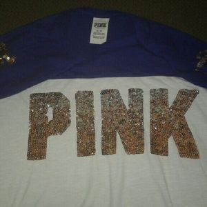 VS pink t shirt