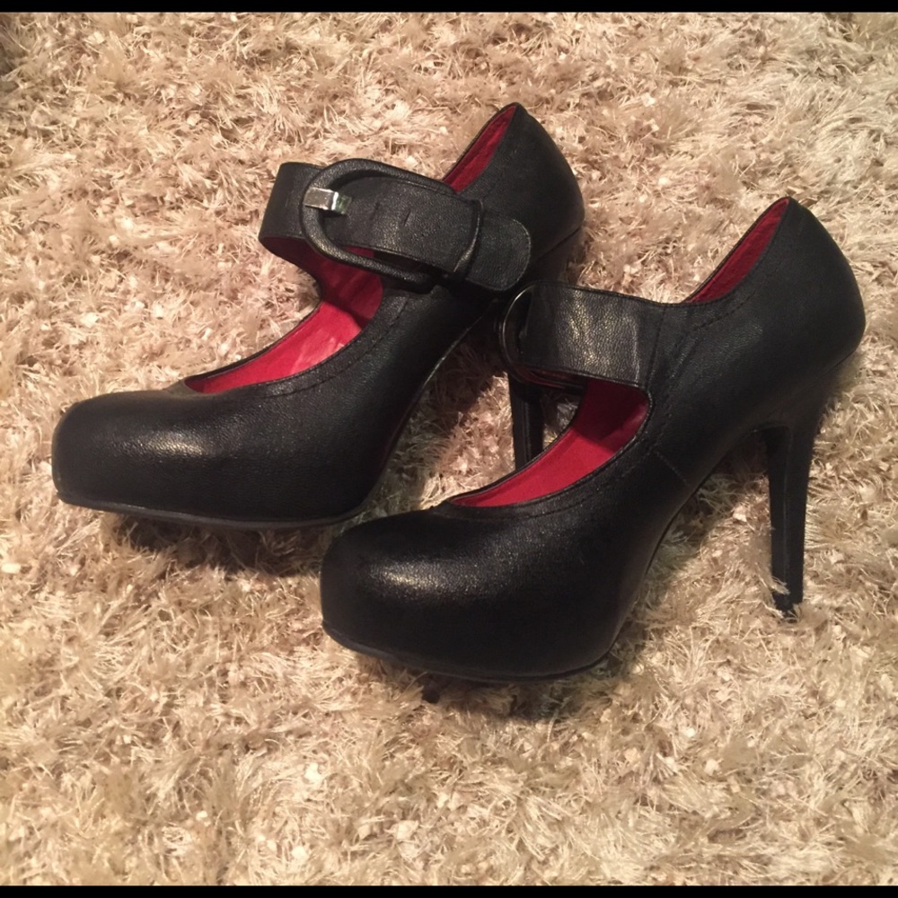 Mary Jane heels