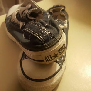 Navy blue converse, little wear, very comfortable