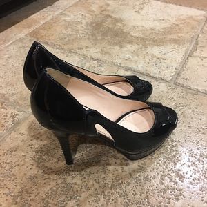 Marc Fisher Size 6.5B patent leather peep toe heel