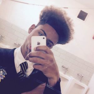 Meet your Posher, Corey