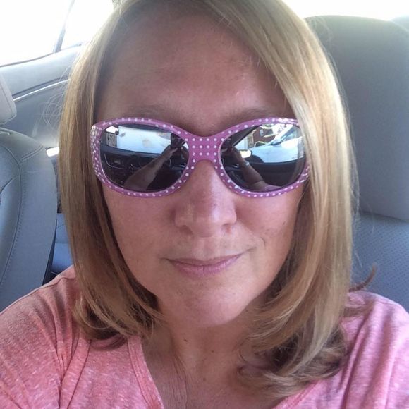 Meet your Posher, Kim - Picture 1 of 1