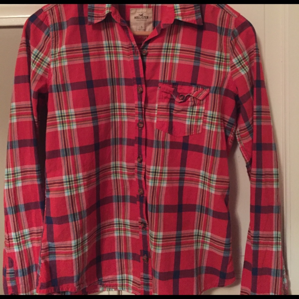 ✨Pretty Plaid Hollister Button Up Size Small✨