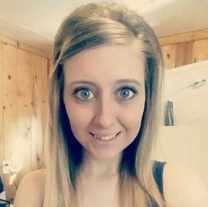 Meet your Posher, Ana