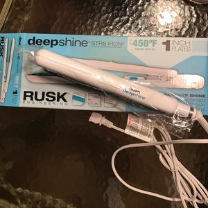 Rusk deepshine Str8 Iron