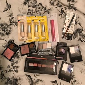 Makeup bundle