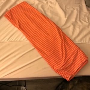 Lularoe os heart leggings