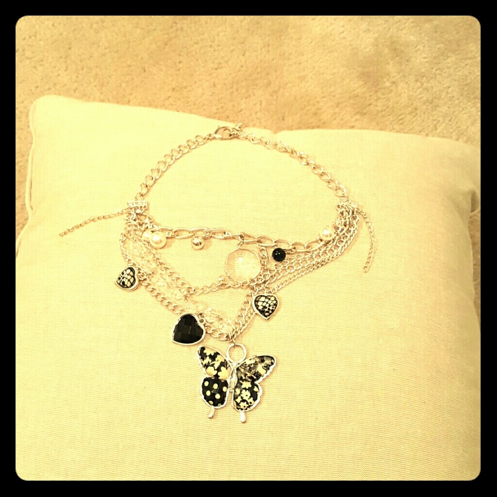 a cool nacklace