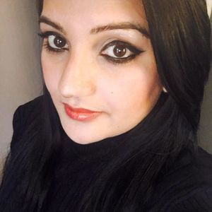 Meet your Posher, Humera