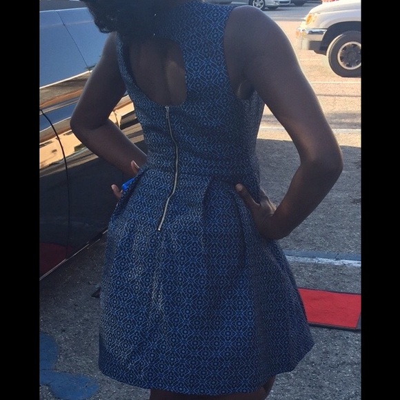 Banquet dress - Picture 4 of 4