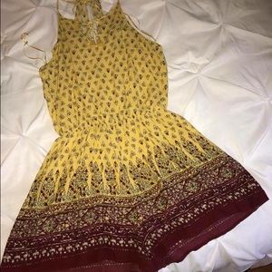 Super cute like new Hollister Romper