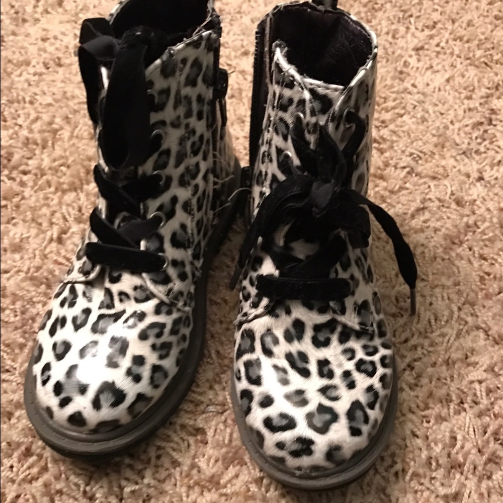 Girls Cheetah print boots