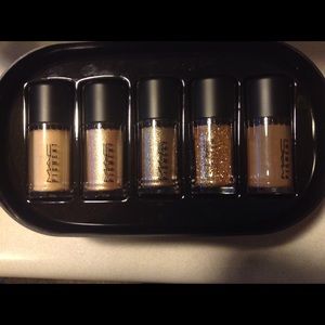 MAC objects of affection/ gold + beige