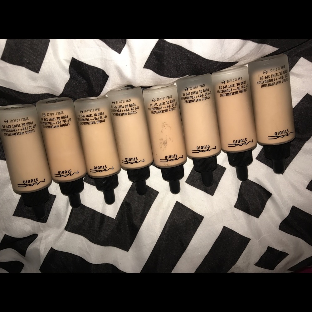 Mac Foundation I ONLY HAVE 3 BOTTLES LEFT