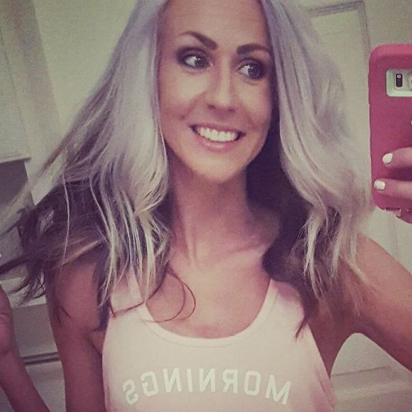 Meet your Posher, Candace - Picture 1 of 1