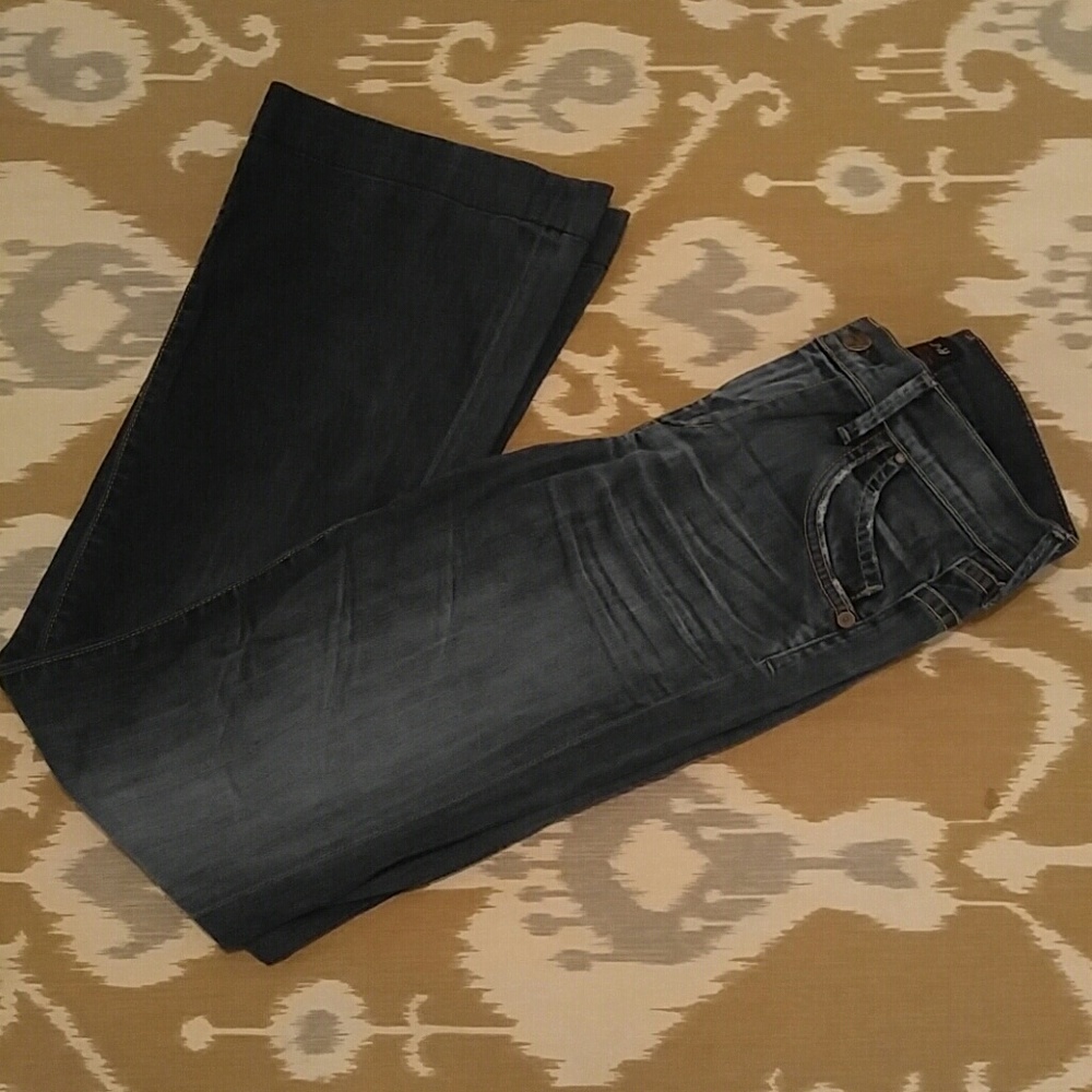 {Citizens of Hunanity} Highrise Wide Flair Jeans