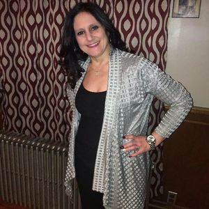 Meet your Posher, Debbie