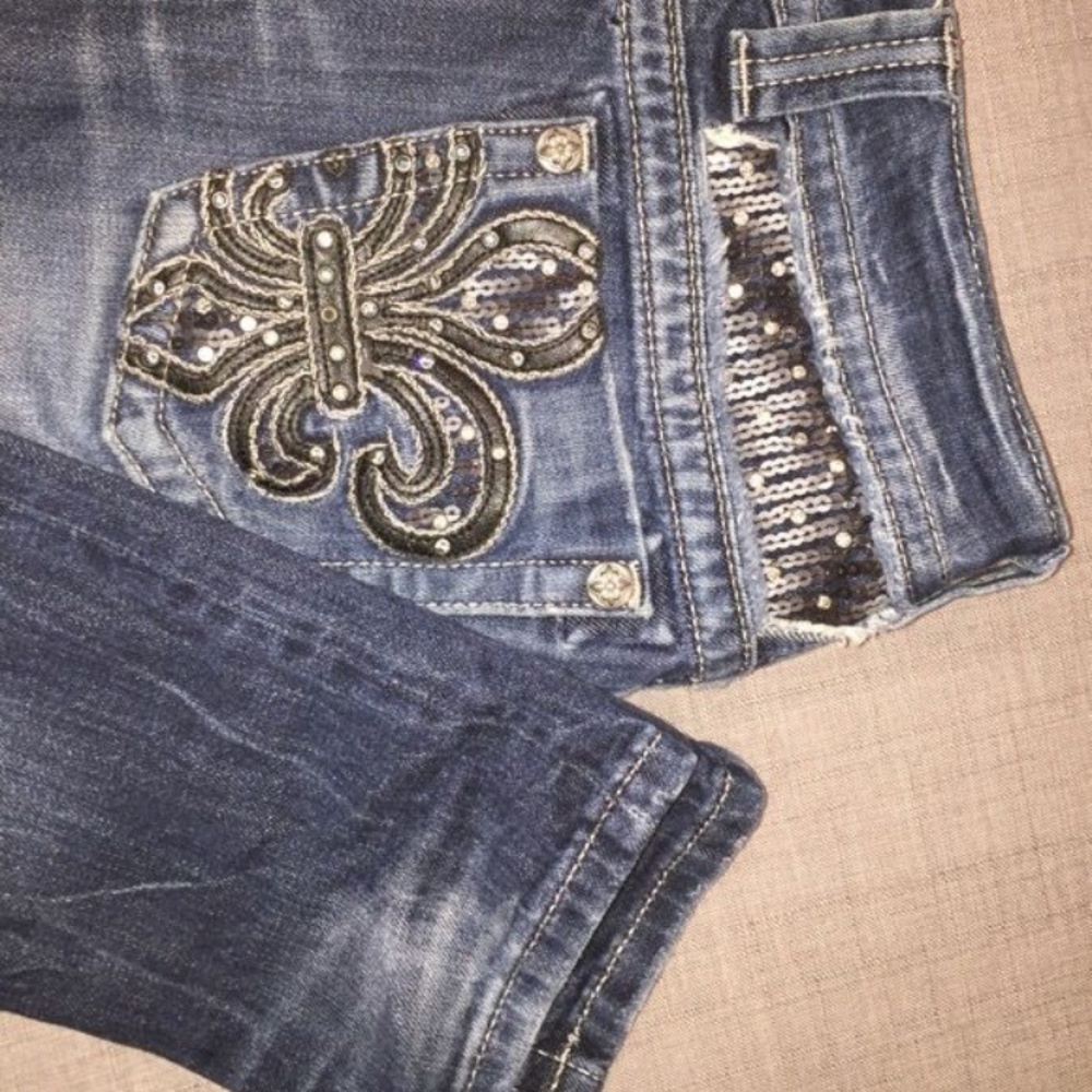 Size 24 straight cut Miss Me Jeans!