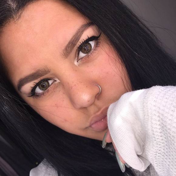 Meet your Posher, Mariah - Picture 1 of 1
