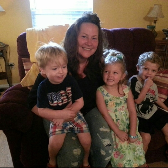 Meet your Posher, Linda - Picture 2 of 2