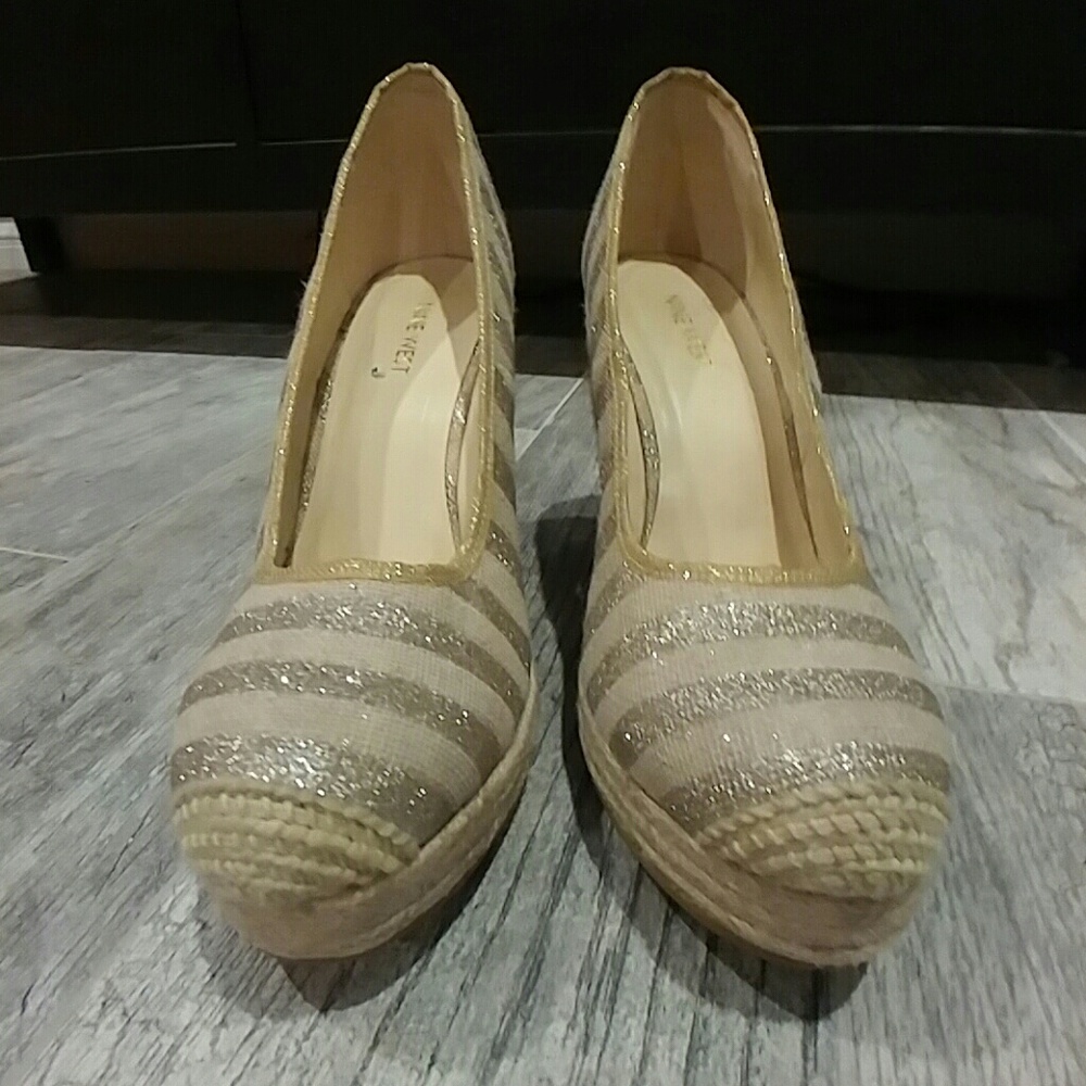 Shoe