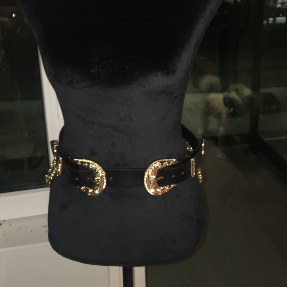 Gold double buckle belt