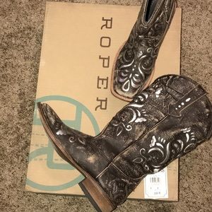 Western Roper boots