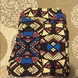LuLaRoe TC mosaic leggings! Never worn