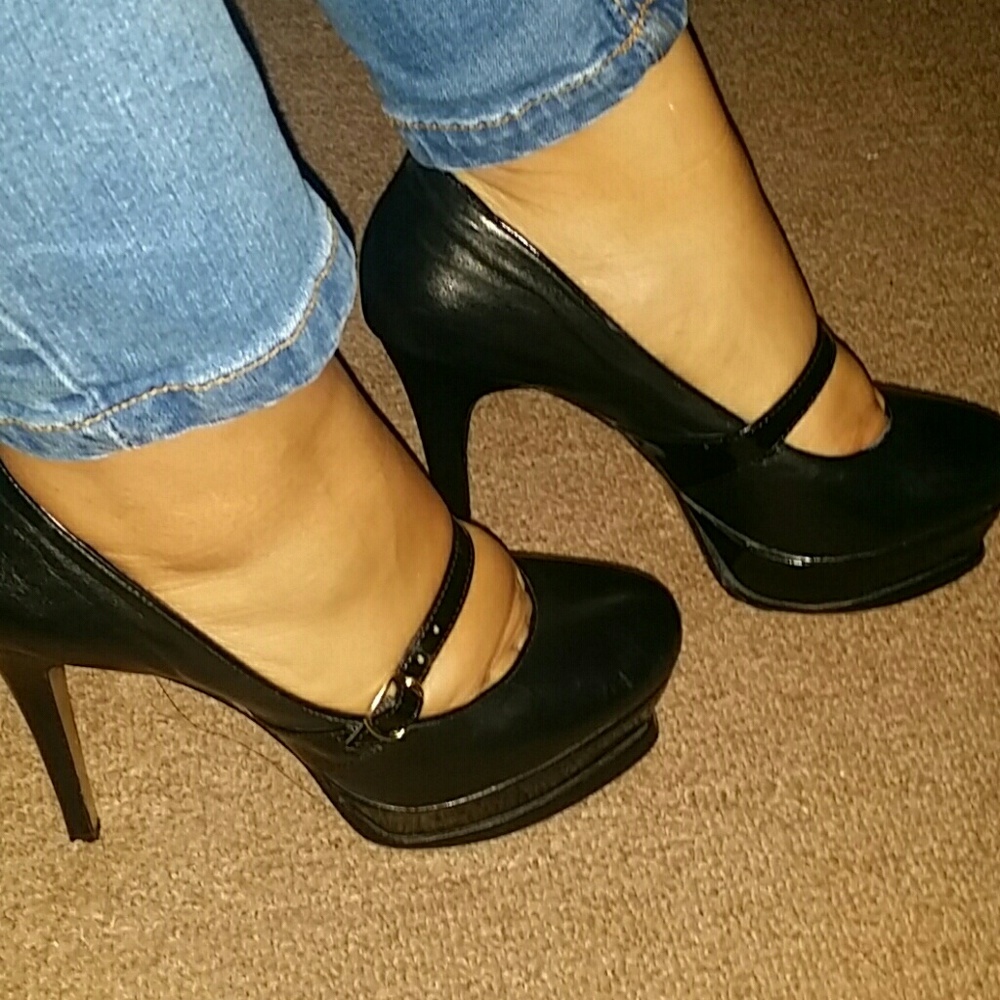 Bebe Maryjane platform heels